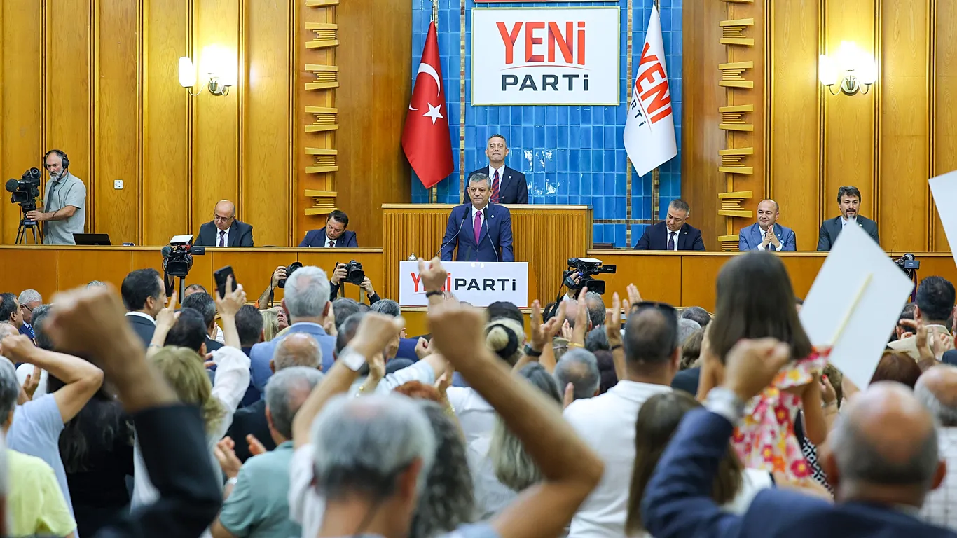 Gazeteci Veysel KAVRAYAN: Yeni Parti ilk TBMM grup toplantısında yeni örgütlenme modelini açıkladı!