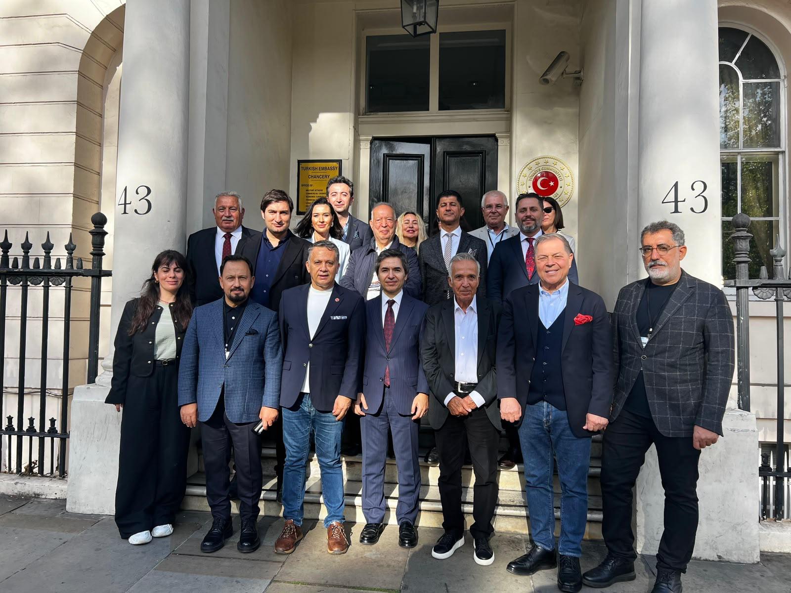 KGK Londra’da dostluk rüzgârı estirdi!..Türk ve İngiliz gazeteciler Londra’da buluştu