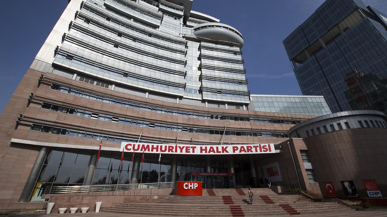Ankara 26. Asliye Ceza Mahkemesi, CHP'nin şaibeli kurultay davasını 16 Eylül'e erteledi