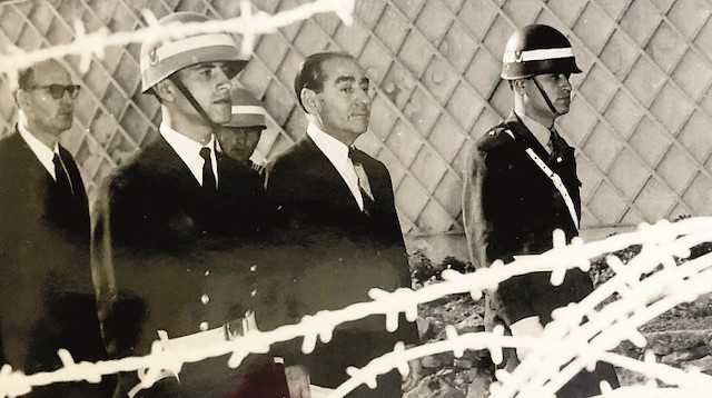 Demokrasinin kara günü...Demokrasinin İdamı...Yaslı Ada'dan Yaslıada'ya: Adnan Menderes