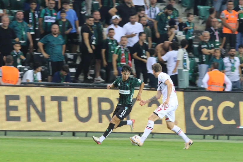 Kocaeli (TÜHA) Bürosu: Kocaelispor 3 puanı kazandı. Galatasaray maçı öncesi moral buldu. Kocaelispor:1 Samsunspor:0
